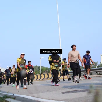 Runner Photo 6346273