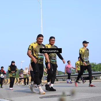 Runner Photo 6346297