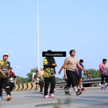 Runner Photo 6346316