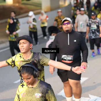Runner Photo 6346325