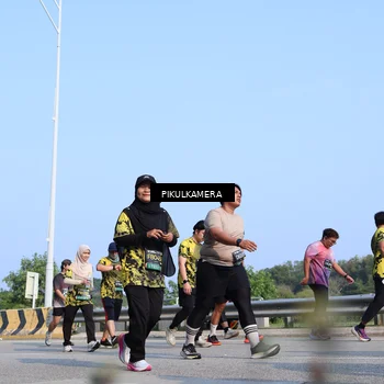 Runner Photo 6346333