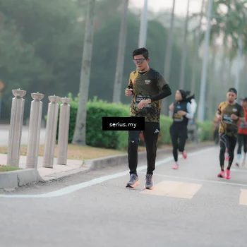 Runner Photo 6346355