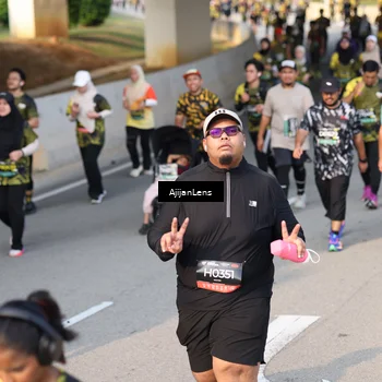 Runner Photo 6346363