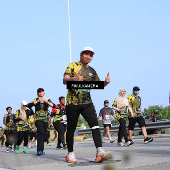 Runner Photo 6346375