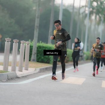 Runner Photo 6346378