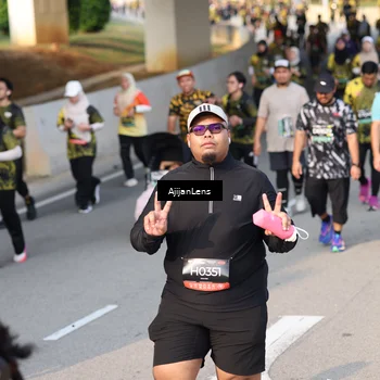Runner Photo 6346391