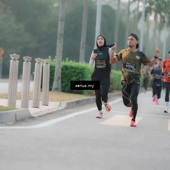 Runner Photo 6346396