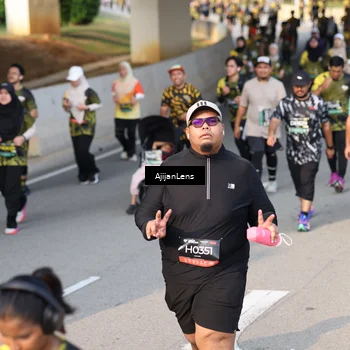 Runner Photo 6346405