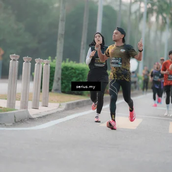 Runner Photo 6346406