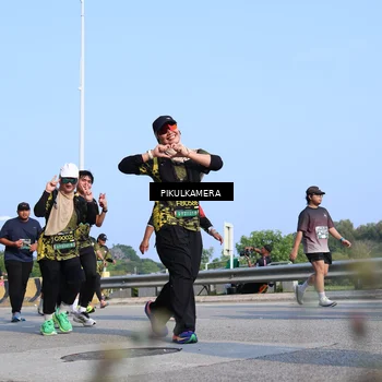 Runner Photo 6346410