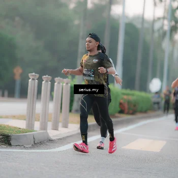 Runner Photo 6346415