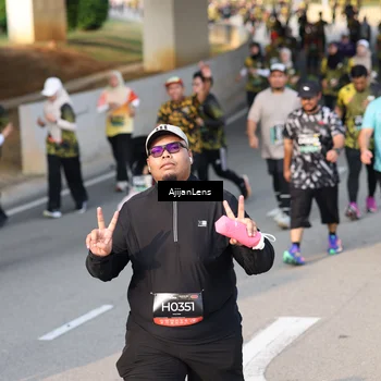 Runner Photo 6346424