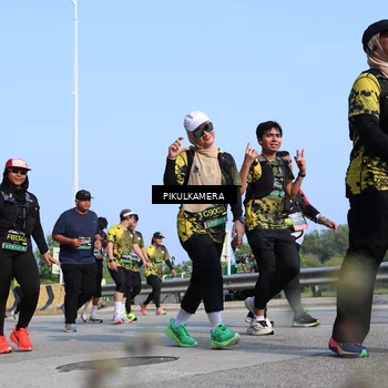 Runner Photo 6346469