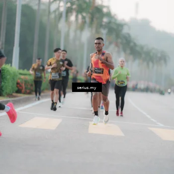 Runner Photo 6346537