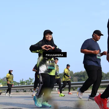 Runner Photo 6346551