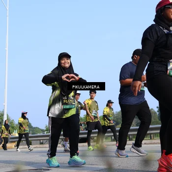 Runner Photo 6346553