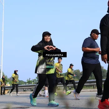 Runner Photo 6346563