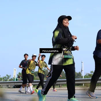 Runner Photo 6346579