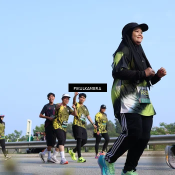 Runner Photo 6346604