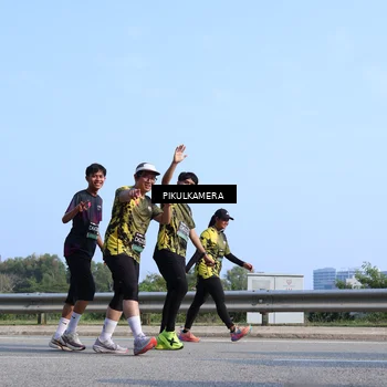 Runner Photo 6346630
