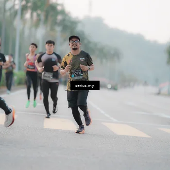 Runner Photo 6346675