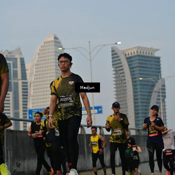 Runner Photo 6346711