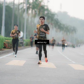 Runner Photo 6346757