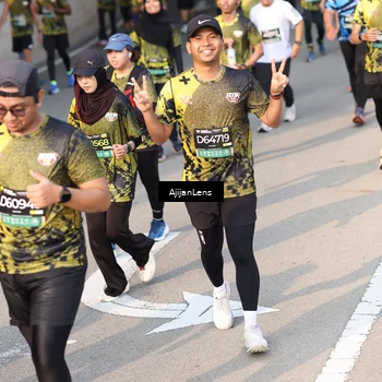 Runner Photo 6346786