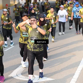 Runner Photo 6346812