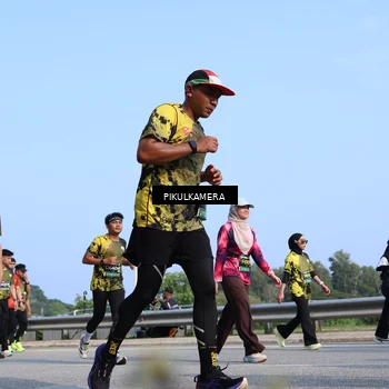Runner Photo 6346846