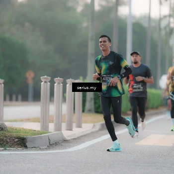 Runner Photo 6346858