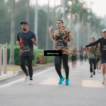 Runner Photo 6346870