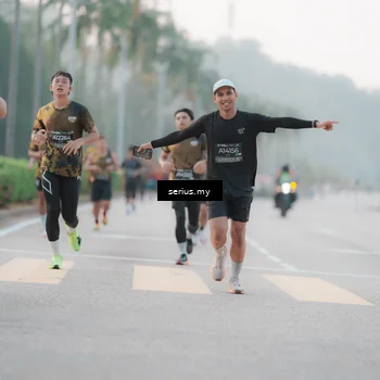 Runner Photo 6346877