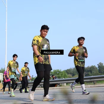 Runner Photo 6346884