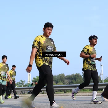 Runner Photo 6346896
