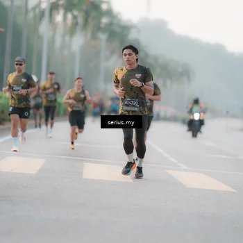 Runner Photo 6346925