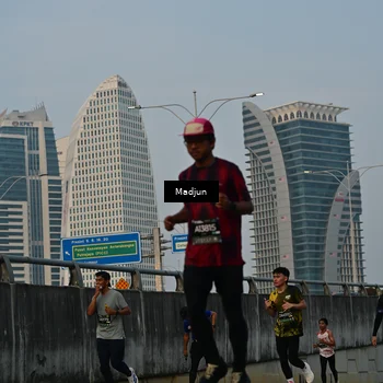 Runner Photo 6346930