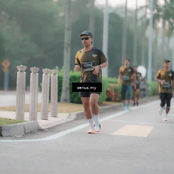 Runner Photo 6346975