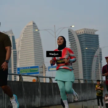 Runner Photo 6347043