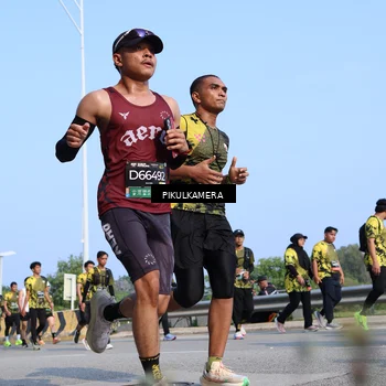 Runner Photo 6347050