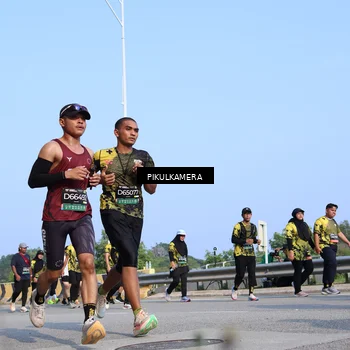 Runner Photo 6347064