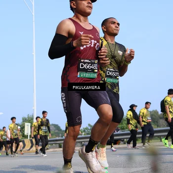 Runner Photo 6347065