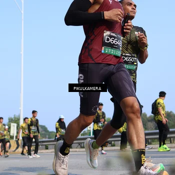 Runner Photo 6347067