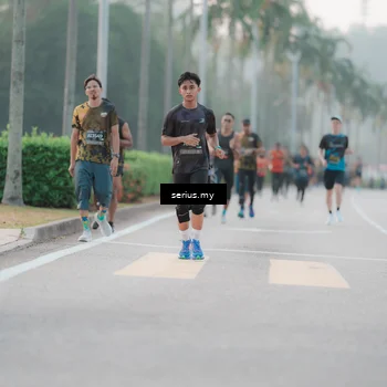 Runner Photo 6347093