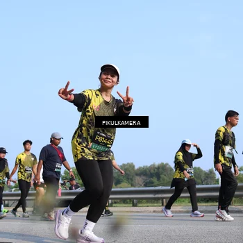 Runner Photo 6347154