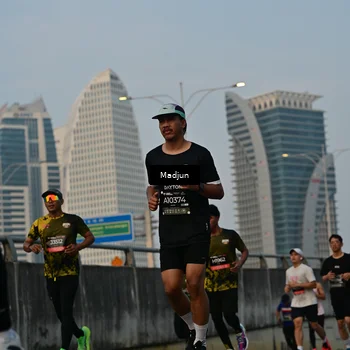 Runner Photo 6347177