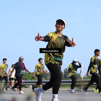 Runner Photo 6347180