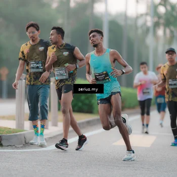Runner Photo 6347184