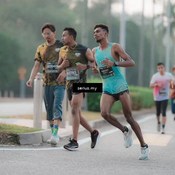 Runner Photo 6347191