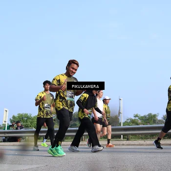 Runner Photo 6347202
